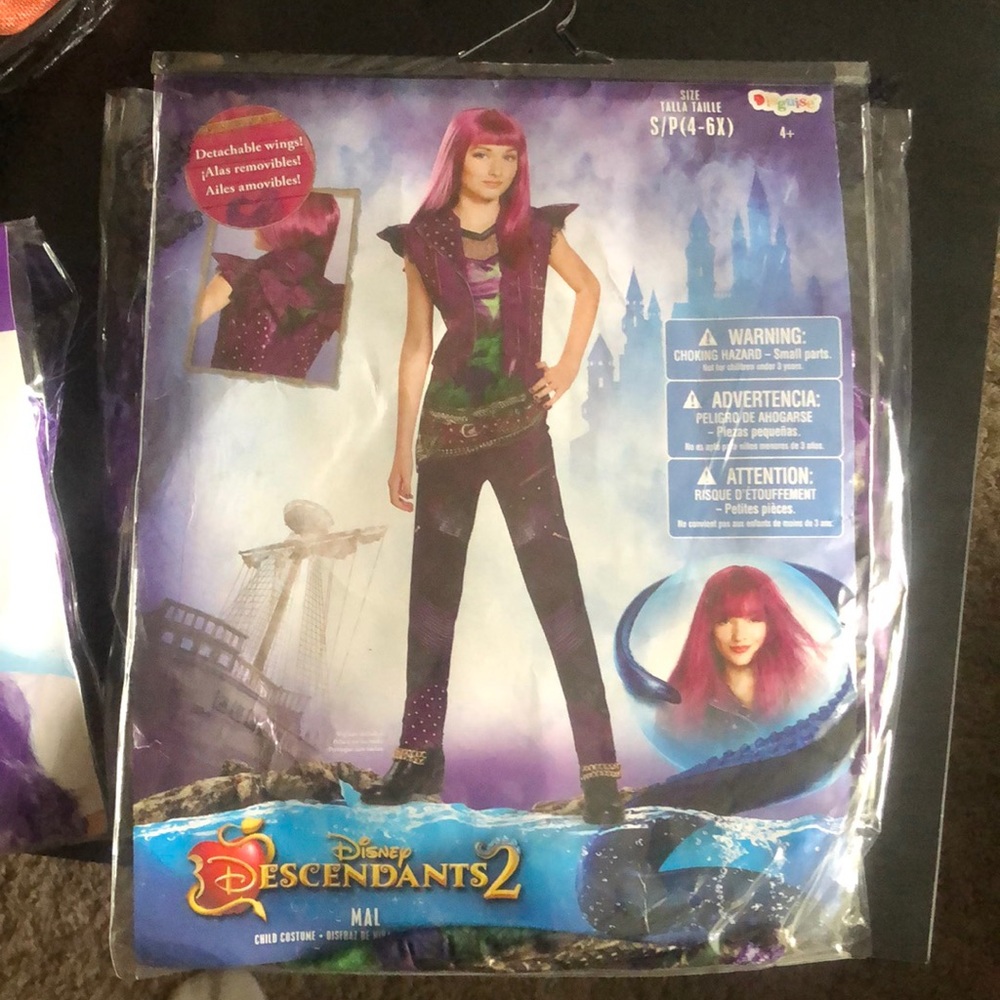 Descendants 2 girls Halloween costume